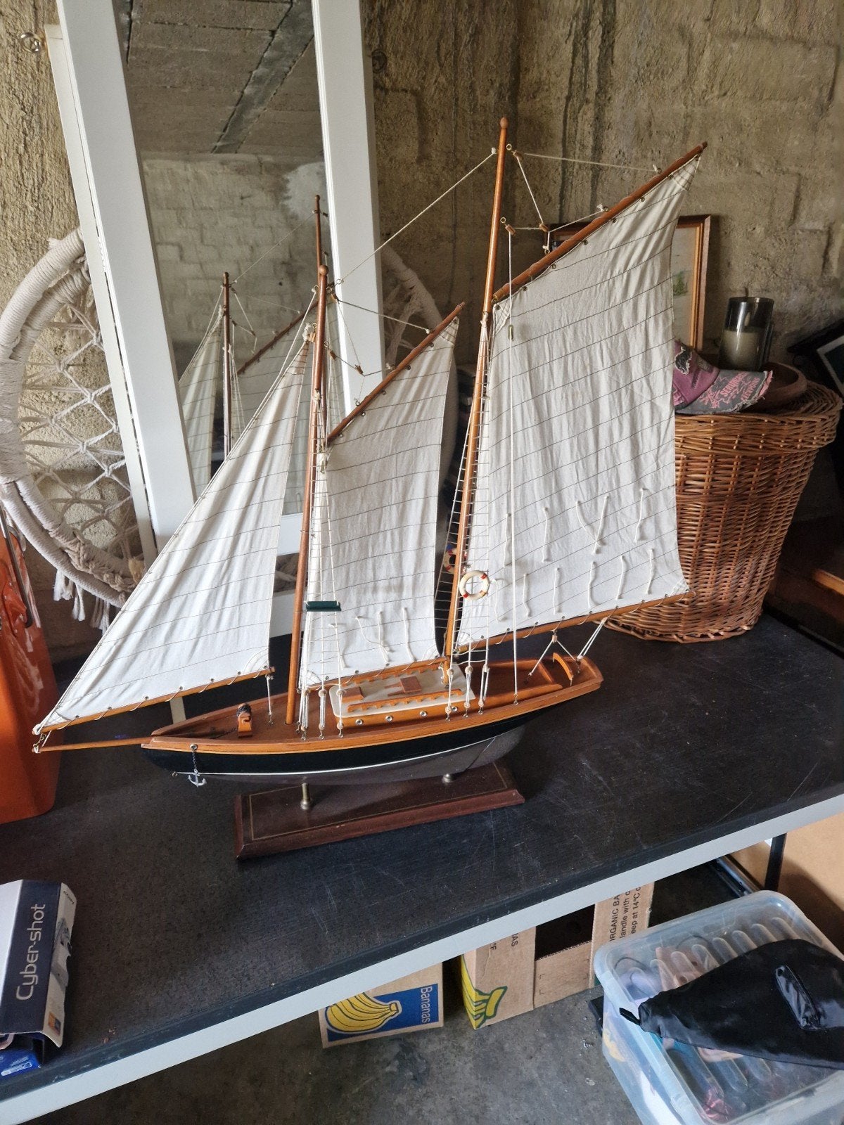 Prachtig houten zeilboot model - Handgemaakt, Hobby en Vrije tijd, Modelbouw | Boten en Schepen, Ophalen, Gebruikt, Groter dan 1:32