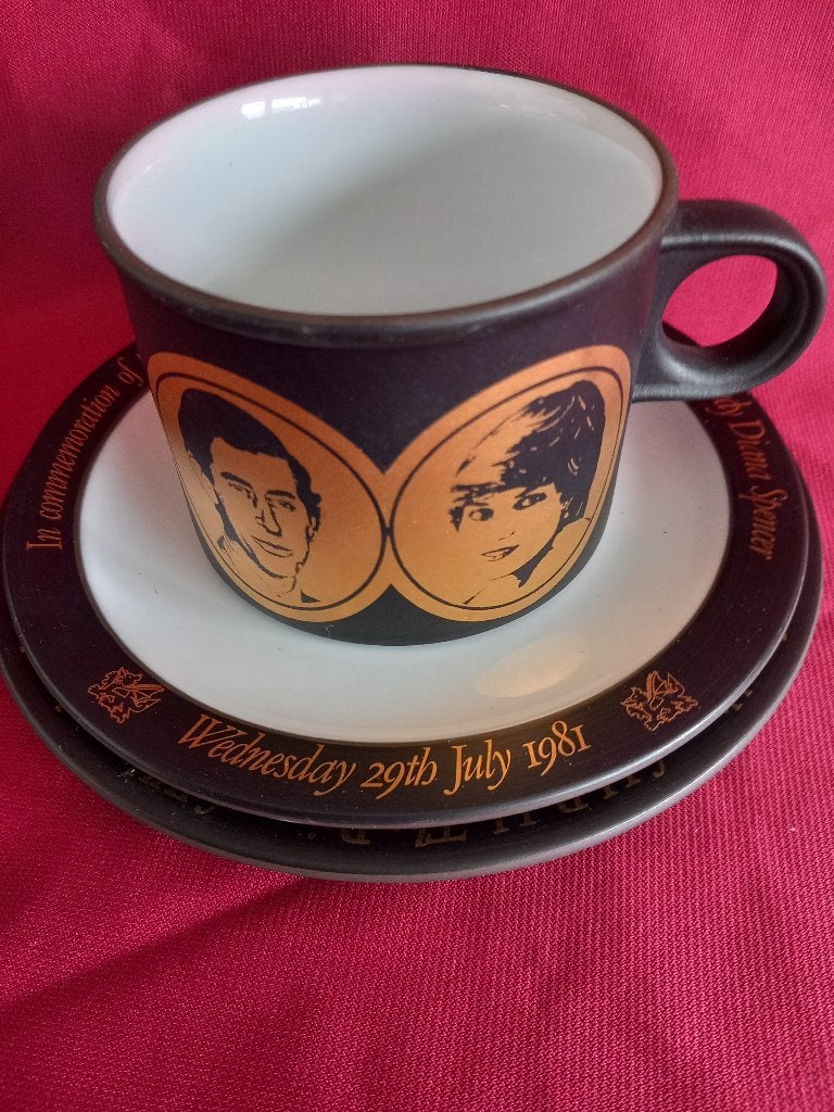 Theesetje, Charles en Diana 1981, Verzamelen, Koninklijk Huis en Royalty, Ophalen of Verzenden, Tijdschrift of Boek