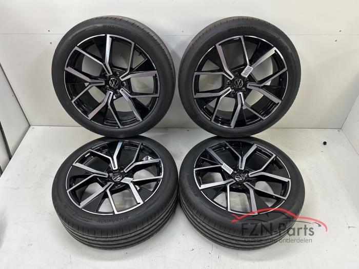 VW Tiguan 571 R-line Rline CT1 Velgen set + Banden Wielen, Auto-onderdelen, Banden en Velgen, Ophalen of Verzenden, Nieuw, Overig
