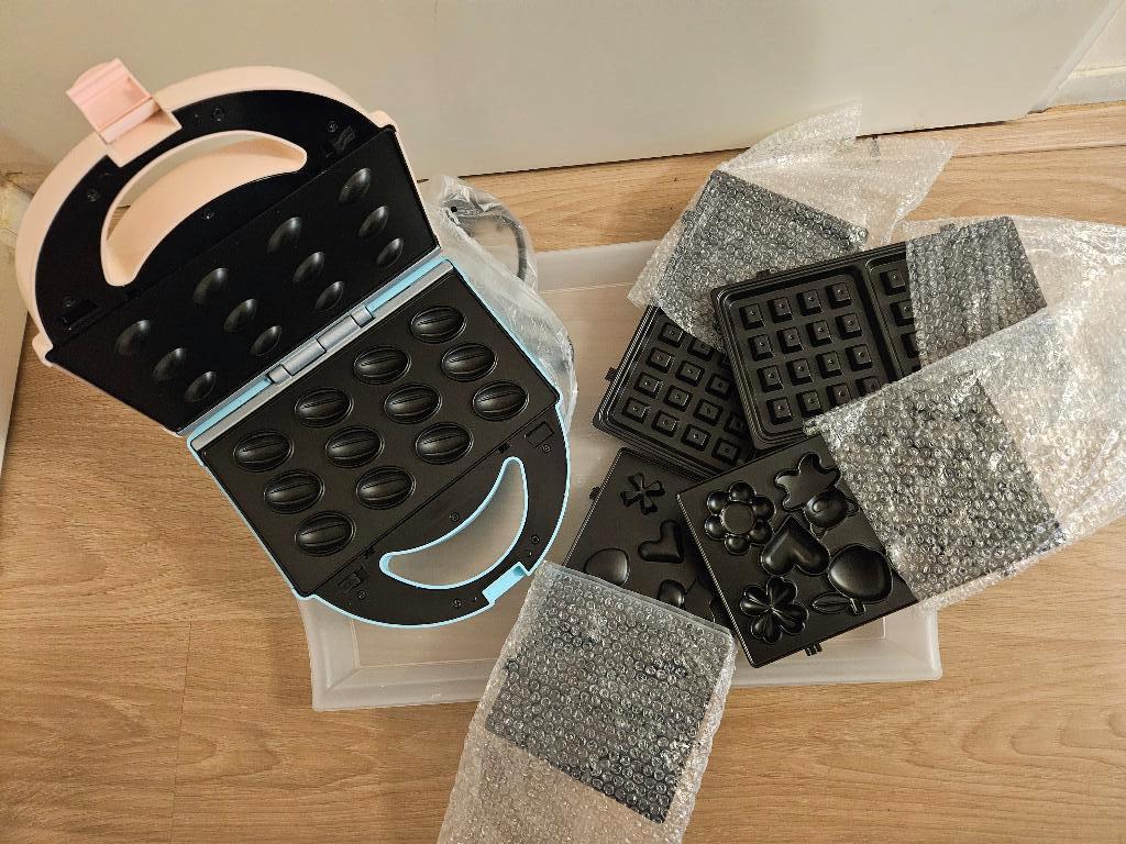 Nieuwe elektrische wafelijzer met verwisselbare wafelplaten, Ophalen, Uitneembare platen, Nieuw