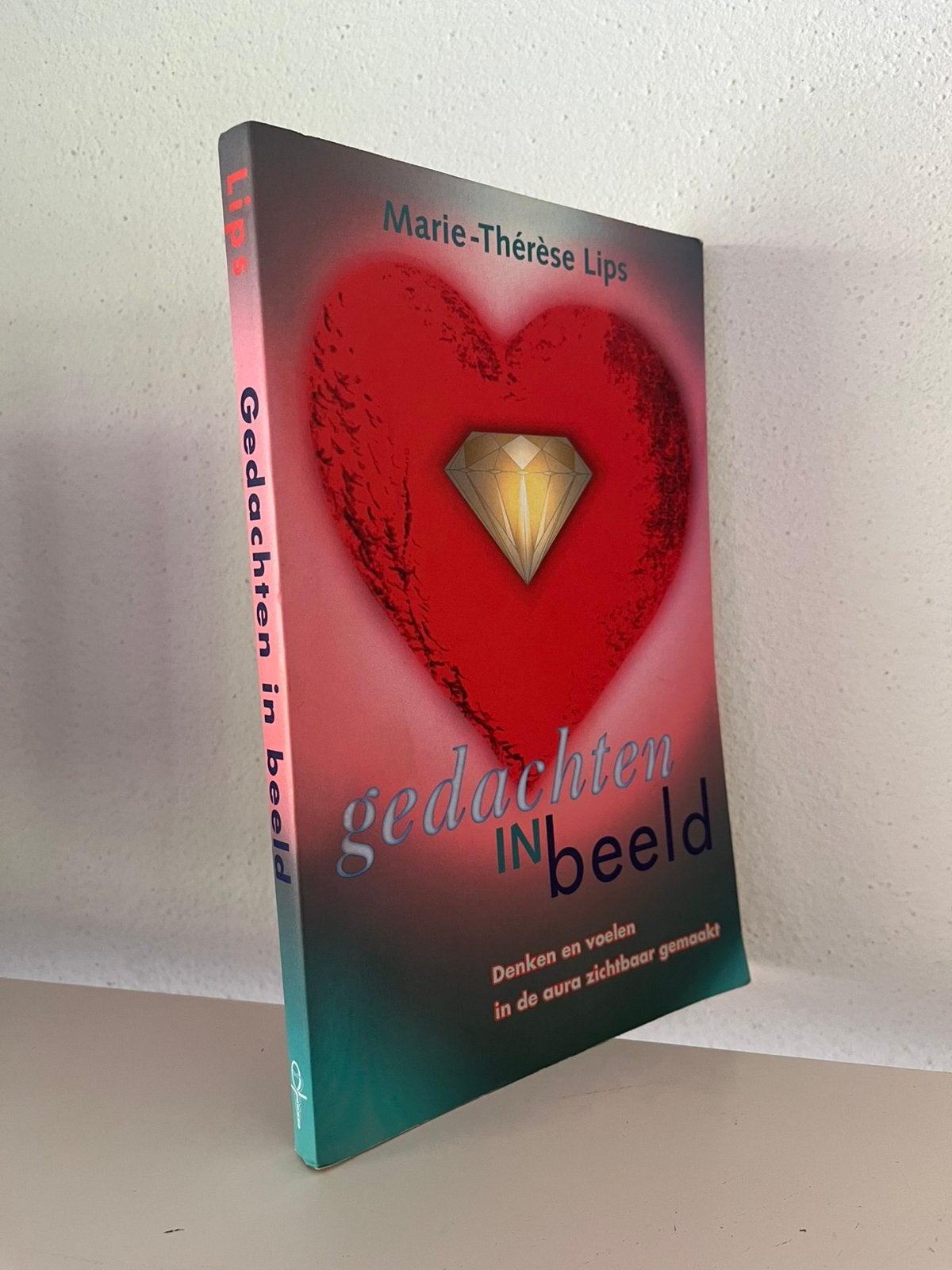 Gedachten in beeld - Marie-Thérèse Lips - aura zichtbaar, Ophalen of Verzenden, Zo goed als nieuw, Spiritualiteit algemeen, Achtergrond en Informatie