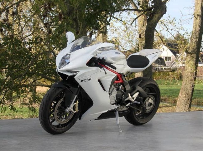 MV Agusta F3 675 | Pearl White | 128 pk | bj 2014, Motoren, 675 cc, Motorrijbewijs A, Gebruikt, 3 cilinders