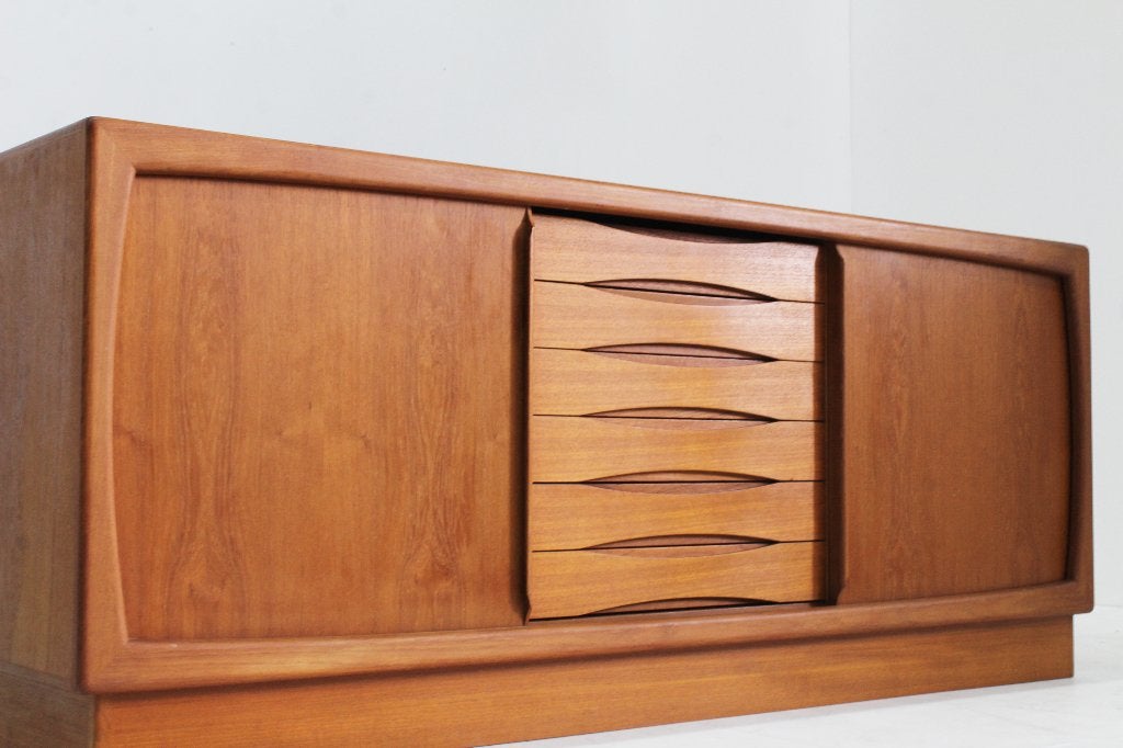 Vintage Mid Century sideboard dressoir Dyrlund jaren 60, Gebruikt, 100 tot 150 cm, Teakhout, Met lade(s)