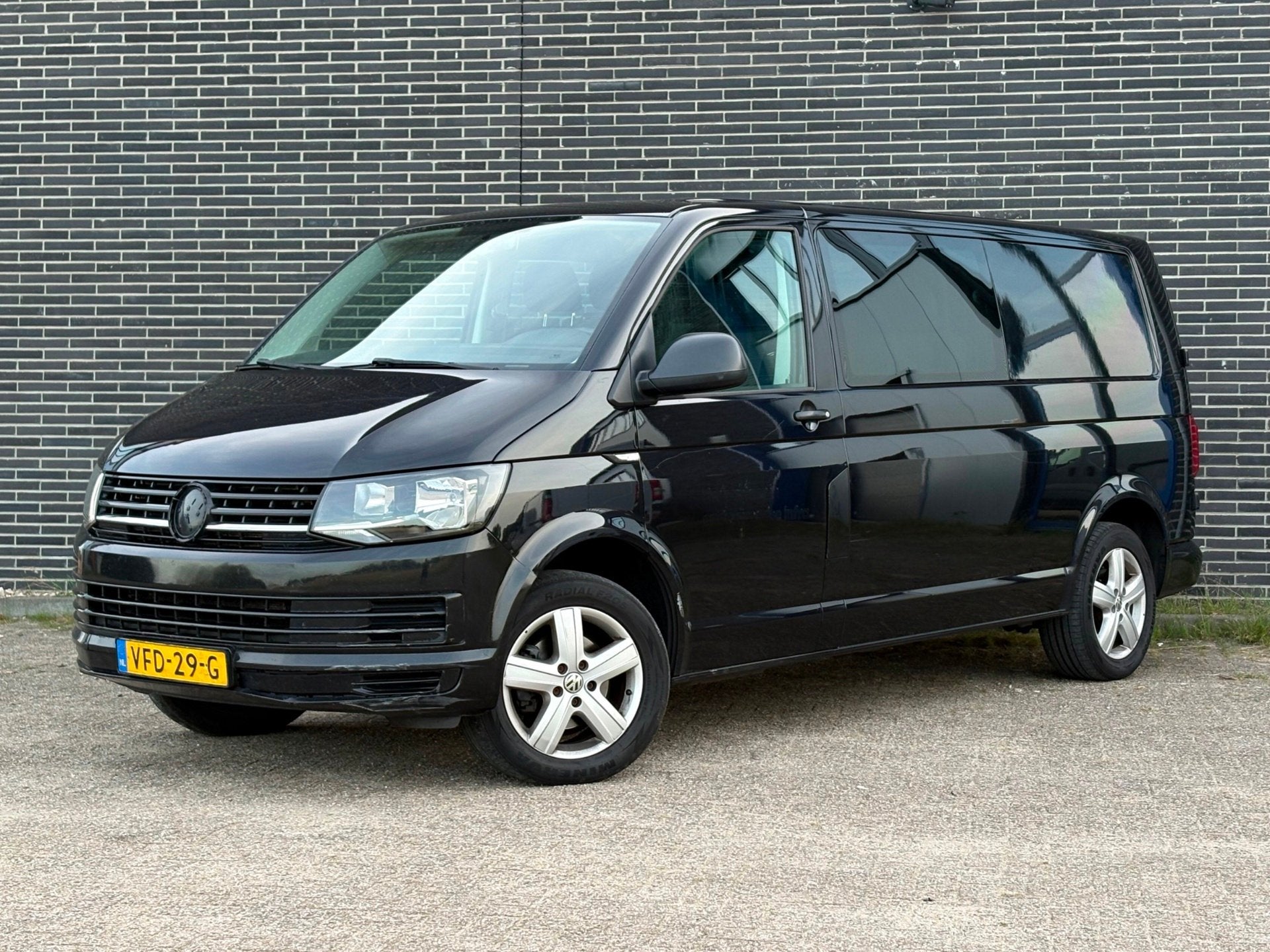 Volkswagen Transporter 2.0 TDI L2H1 DC, Gebruikt, Euro 6, 4 cilinders, 150 pk