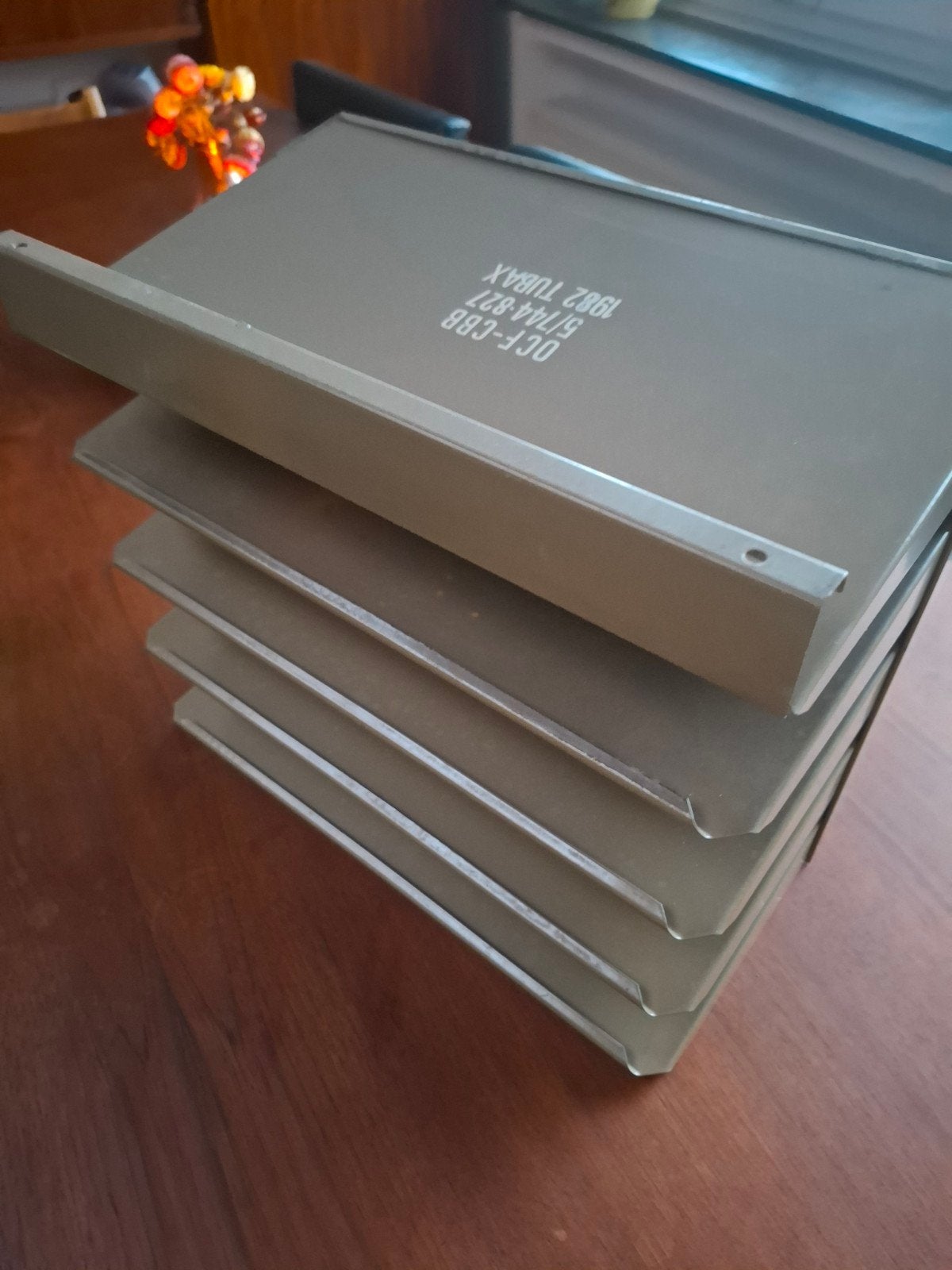 Vintage metalen brievenbakjes tubax, Ophalen
