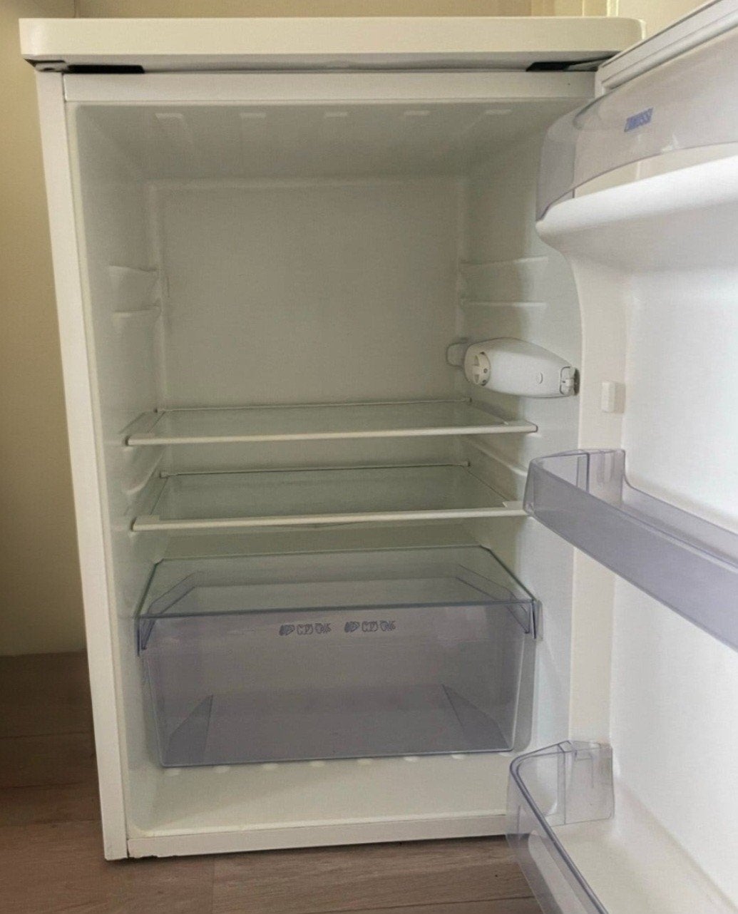 Goed werkende Zanussi tafelmodel koelkast, Ophalen, Minder dan 85 cm, 100 tot 150 liter, Energieklasse A of zuiniger