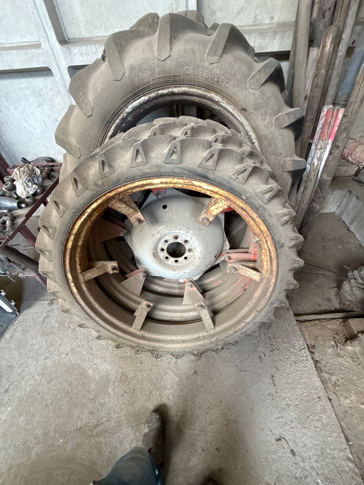 Ford Dexta en Ford 5600 - Dubbellucht en voorvelgen, Ophalen