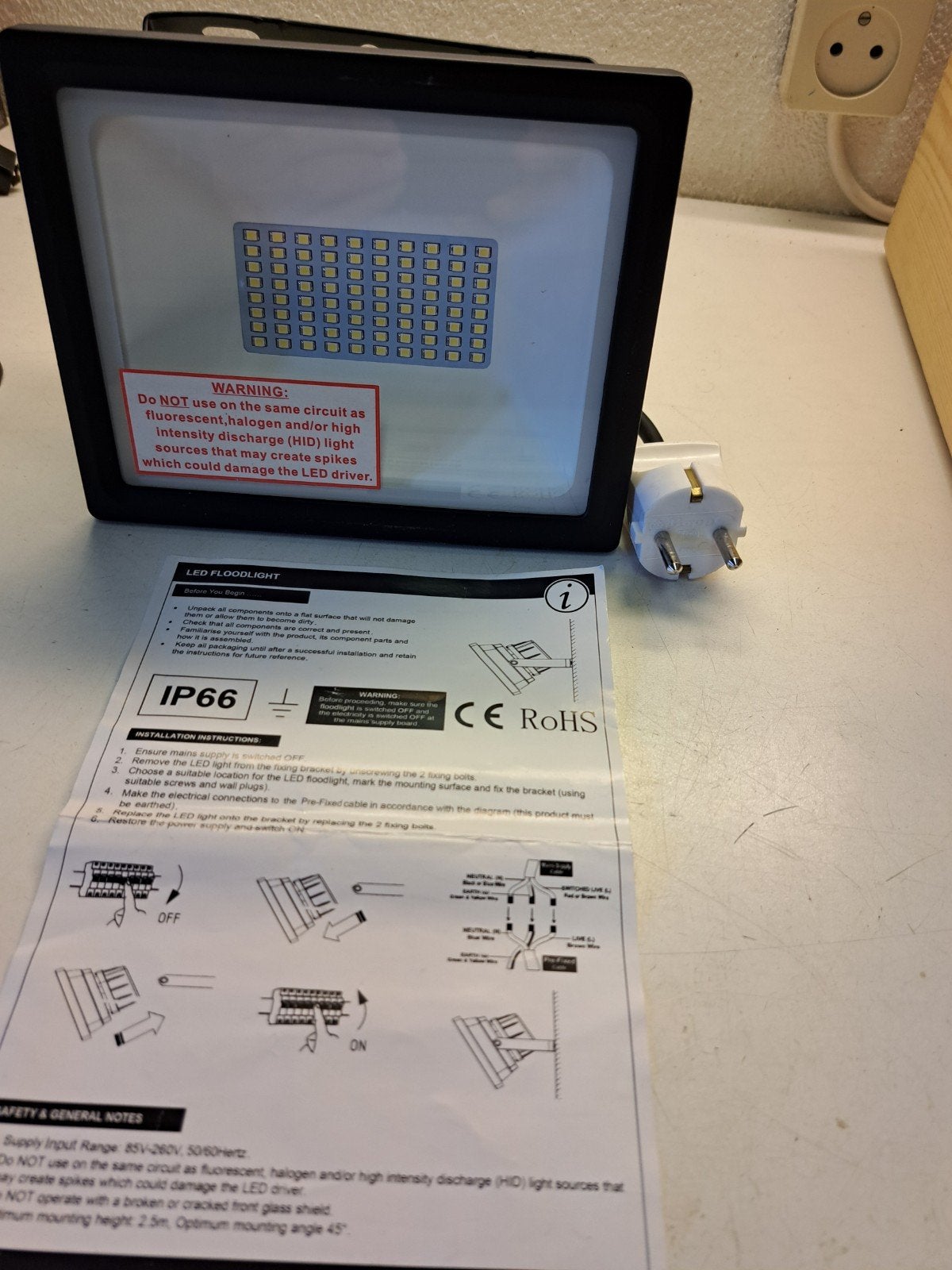 Modee LED Floodlight 30W - Nieuw in doos, Minder dan 50 watt, Overige typen, Ophalen of Verzenden, Netvoeding