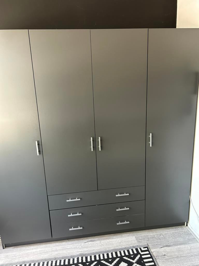 Kledingkast Sprint 4-deurs antraciet 200x196x50cm, Modern en strak, 150 tot 200 cm, Zo goed als nieuw, 150 tot 200 cm