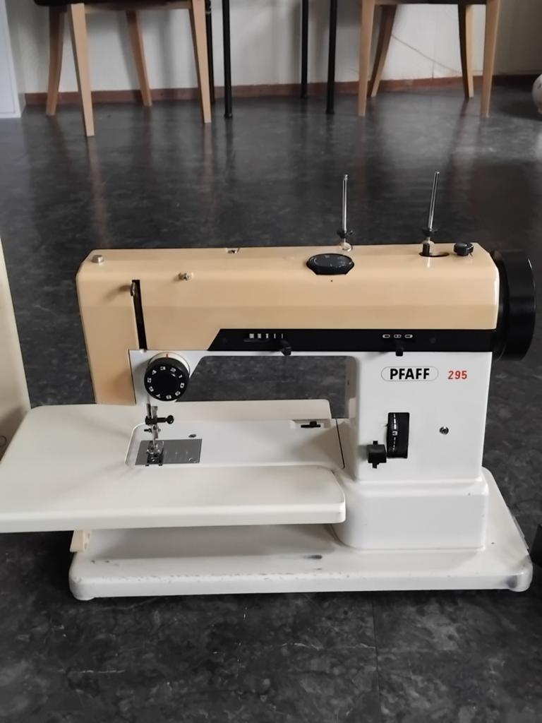 Pfaff 295 naaimachine, Ophalen, Naaimachine, Industrieel, Gebruikt