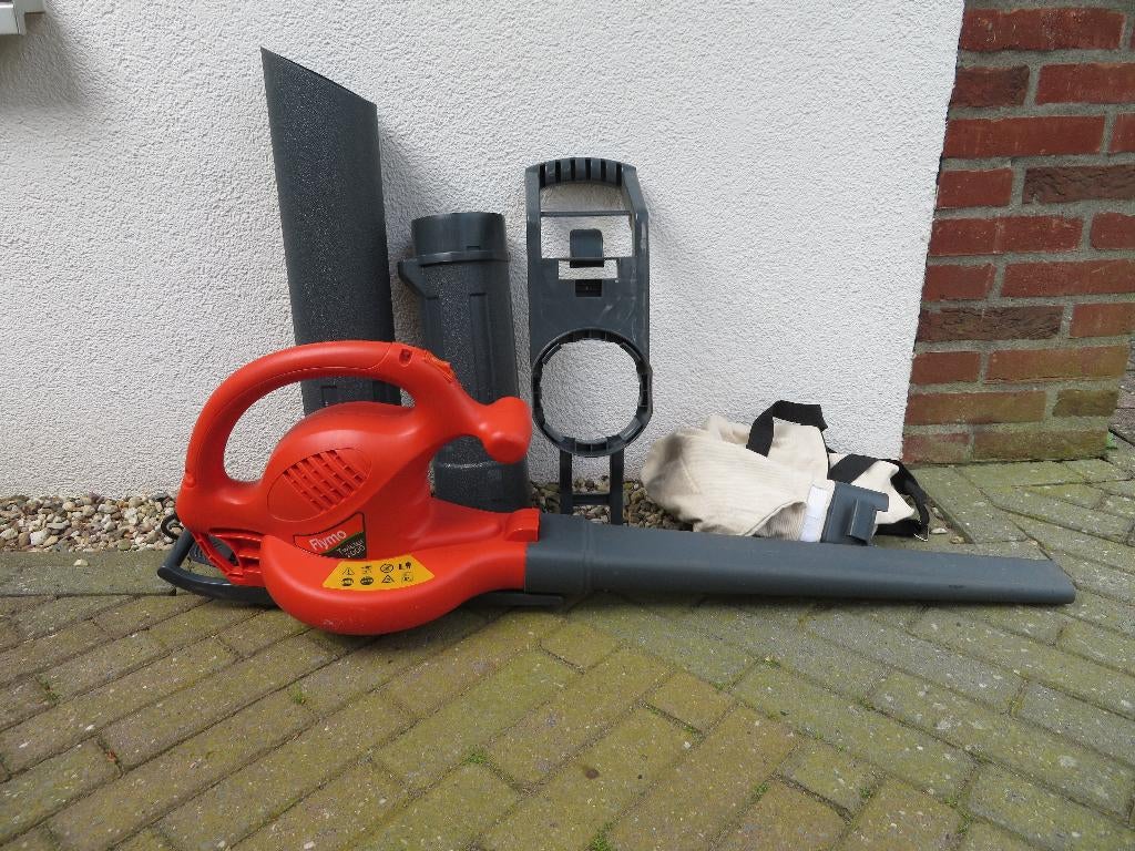Flymo bladblazer, Ophalen, Gebruikt, Met opvangzak, Handgedragen