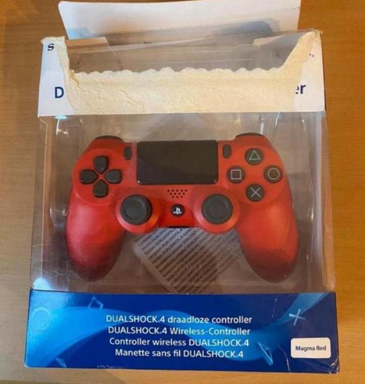 Ps4 controller rood (lees beschrijving), Vincent's games, Ophalen of Verzenden, Zo goed als nieuw, Controller