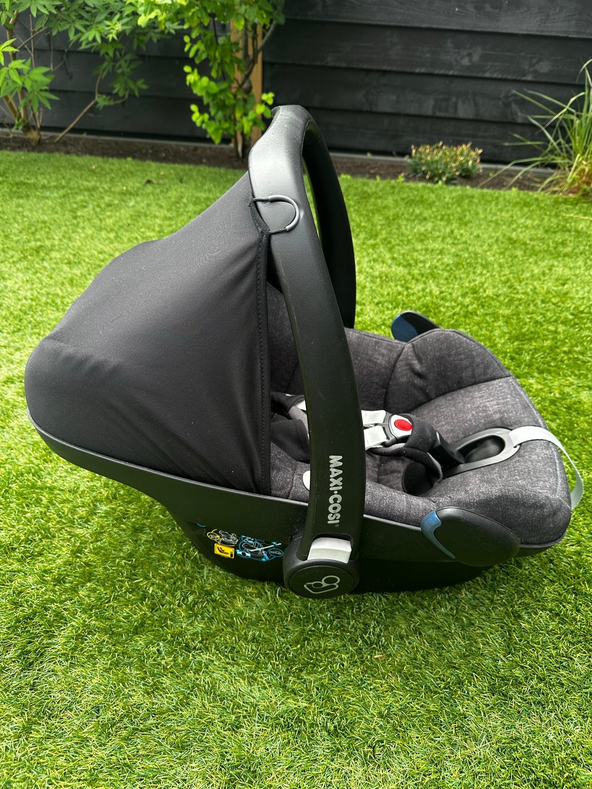 Maxi Cosi Pebble Pro Nomad Black - i-Size autostoel, Kinderen en Baby's, Autostoeltjes, Autogordel of Isofix, Gebruikt, 0 t/m 13 kg