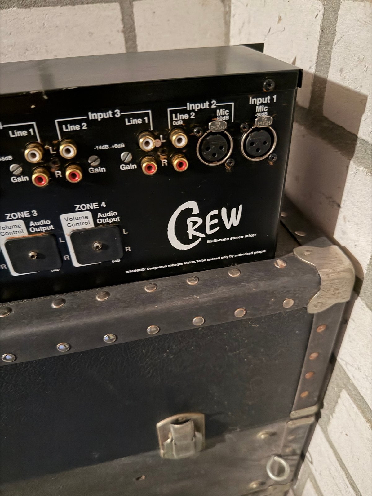 Foto 5 van Dateq Crew Multi-zone Stereo Mixer - Perfecte Staat