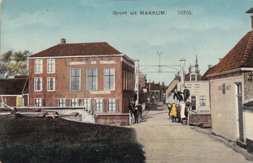Oude ansichtkaart Makkum, Friesland - 'Groet uit Makkum', Ophalen of Verzenden, Voor 1920, Gelopen, Friesland