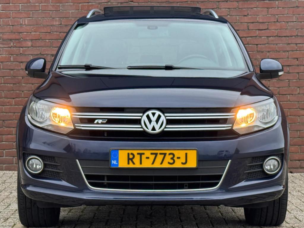 Volkswagen Tiguan 1.4 TSI R-LINE | PANODAK! | LEDER! | NAVI!, Auto's, Voorwielaandrijving, Gebruikt, 4 cilinders, Blauw