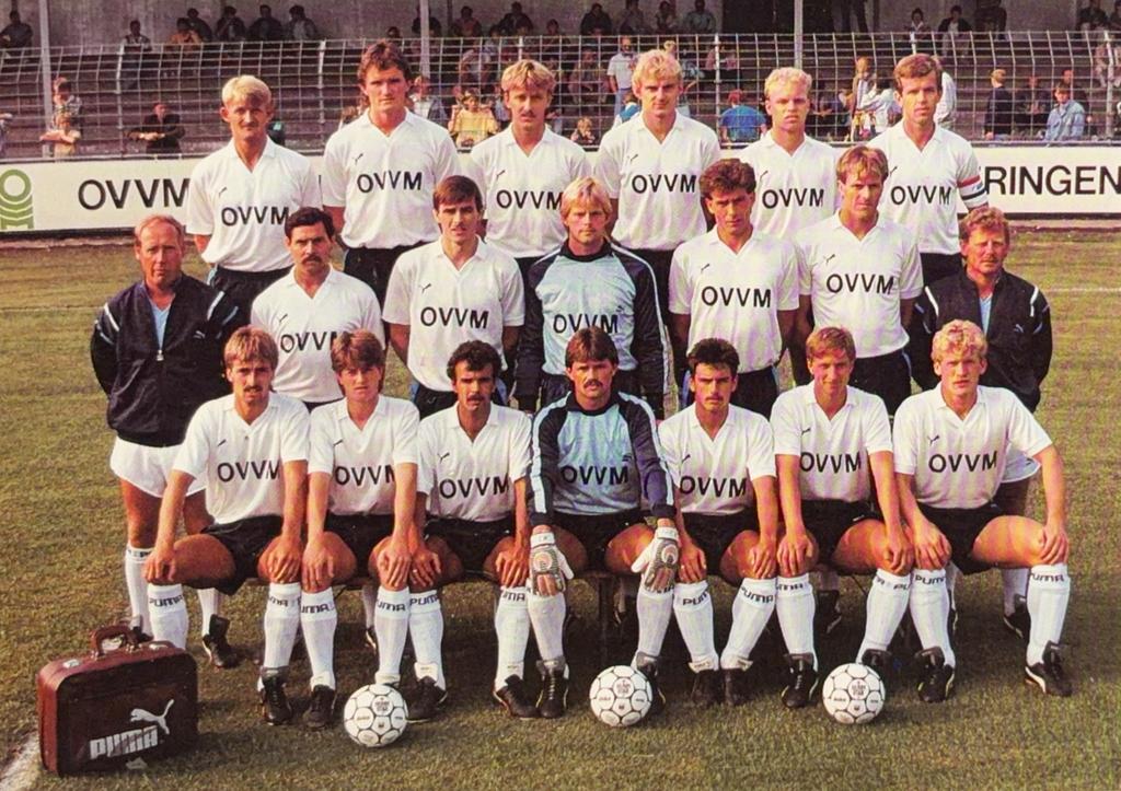 Elftalkaart SC Veendam - seizoen 1986/1987, Verzamelen, Verzenden, Zo goed als nieuw, Feyenoord, Spelerskaart