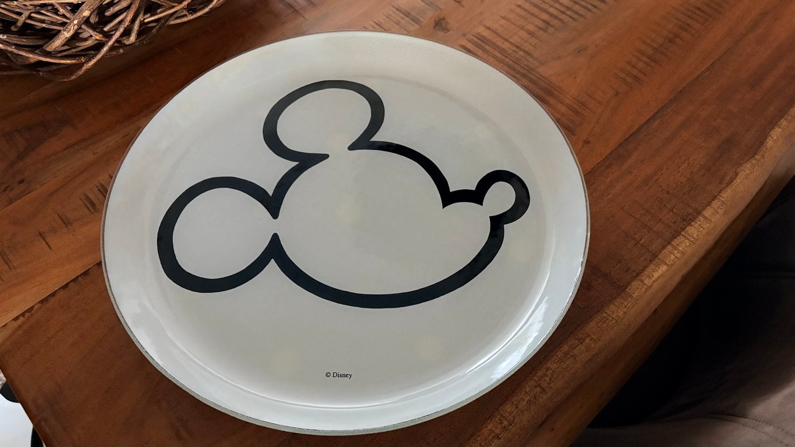 Grote Disney Mickey Mouse schaal, wit met zwart logo, Keramiek, Ophalen of Verzenden, Overige stijlen, Schaal of Schalen