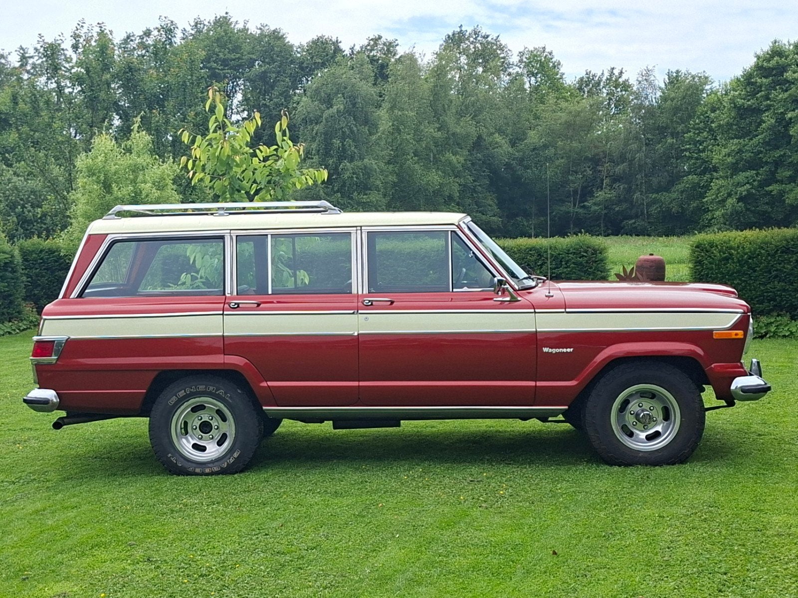 Schitterende Jeep Wagoneer 5.9 AUT 4WD 1972, Auto's, Oldtimers, Automaat, Vierwielaandrijving, 175 pk, SUV of Terreinwagen