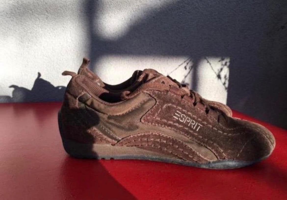Mooie bruine Esprit suède sneakers in maat 36, Kleding | Dames, Schoenen, Ophalen, Bruin, Sneakers of Gympen, Zo goed als nieuw