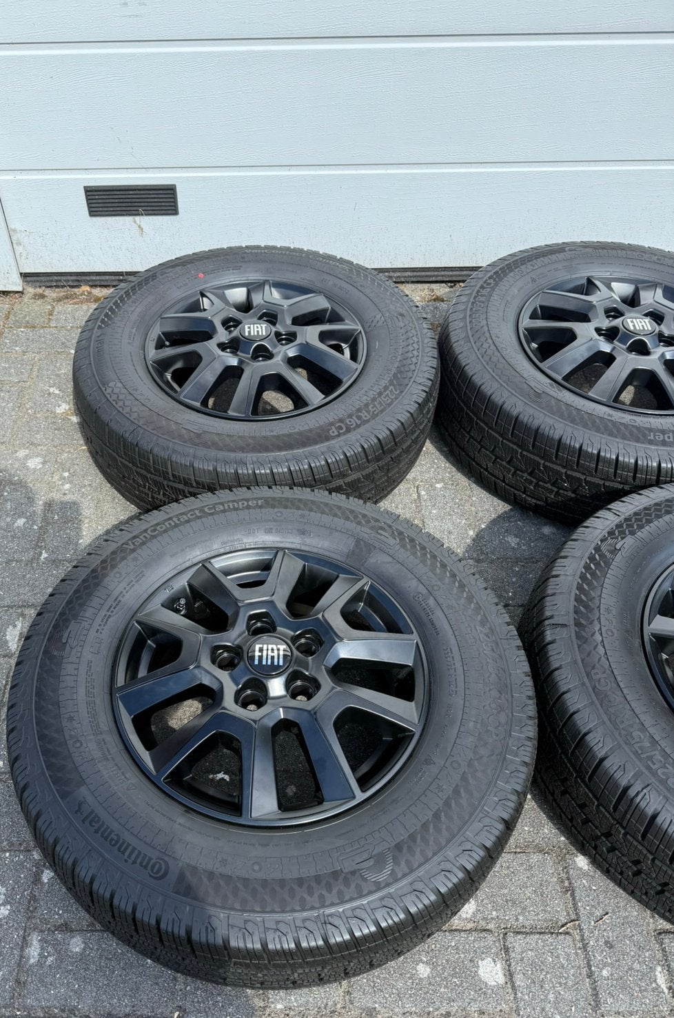 Originele Fiat Ducato velgen allweather banden 225 75 16, Auto-onderdelen, Banden en Velgen, Bestelwagen, 16 inch, Banden en Velgen