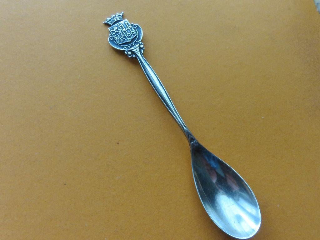 Zilver . Axel . zilveren lepeltje 12 cm., Antiek en Kunst, Verzenden
