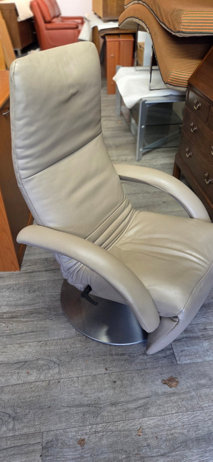 Mooie relaxstoel. Jori Yoga Celia Egg leer, Huis en Inrichting, Fauteuils, Ophalen, Leer, 50 tot 75 cm