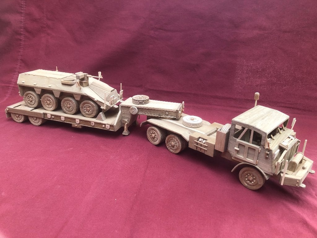 DAF YT 616 met oplegger en YB 616 schaal 1 : 25., Ophalen of Verzenden, Landmacht, Nederland, Miniatuur of Beeldje