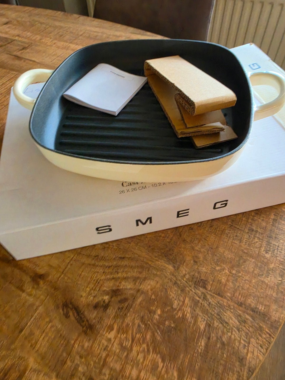 SMEG  grillpan NIEUW, Huis en Inrichting, Keuken | Potten en Pannen, Ophalen of Verzenden, Nieuw, Overige materialen