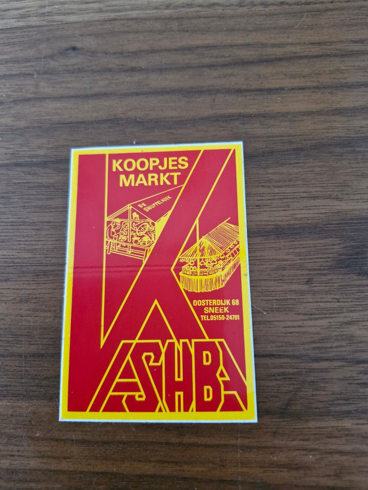 10764 Vintage Koopjesmarkt Ashba Sneek Sticker, Ophalen of Verzenden, Gebruikt, Bedrijf of Vereniging