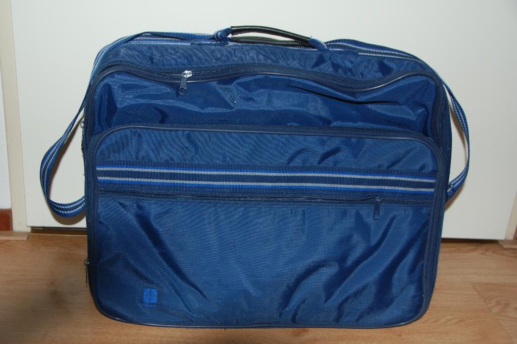 Handige blauwe reistas met veel vakken / zakenreis tas, 40 tot 60 cm, 30 cm of meer, Minder dan 35 cm, Verzenden