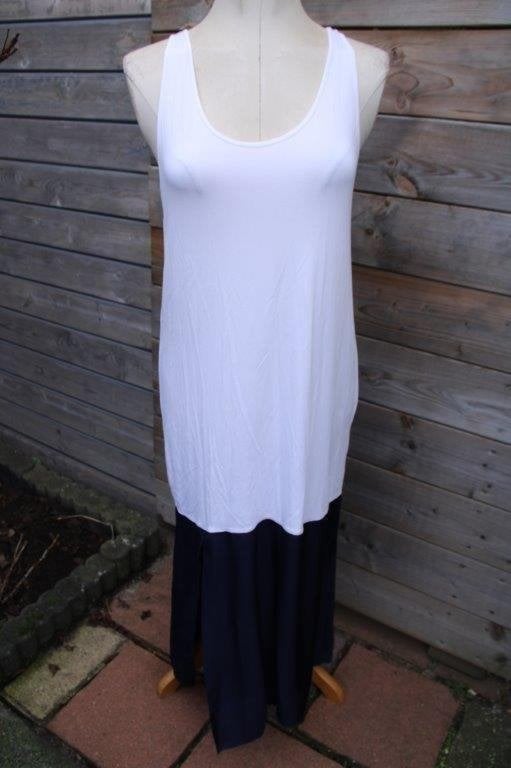Jurk creme/ donkerblauw Ipekyol mt 38 Vaste prijs, Maat 38/40 (M), Ophalen of Verzenden, Zo goed als nieuw, Onder de knie