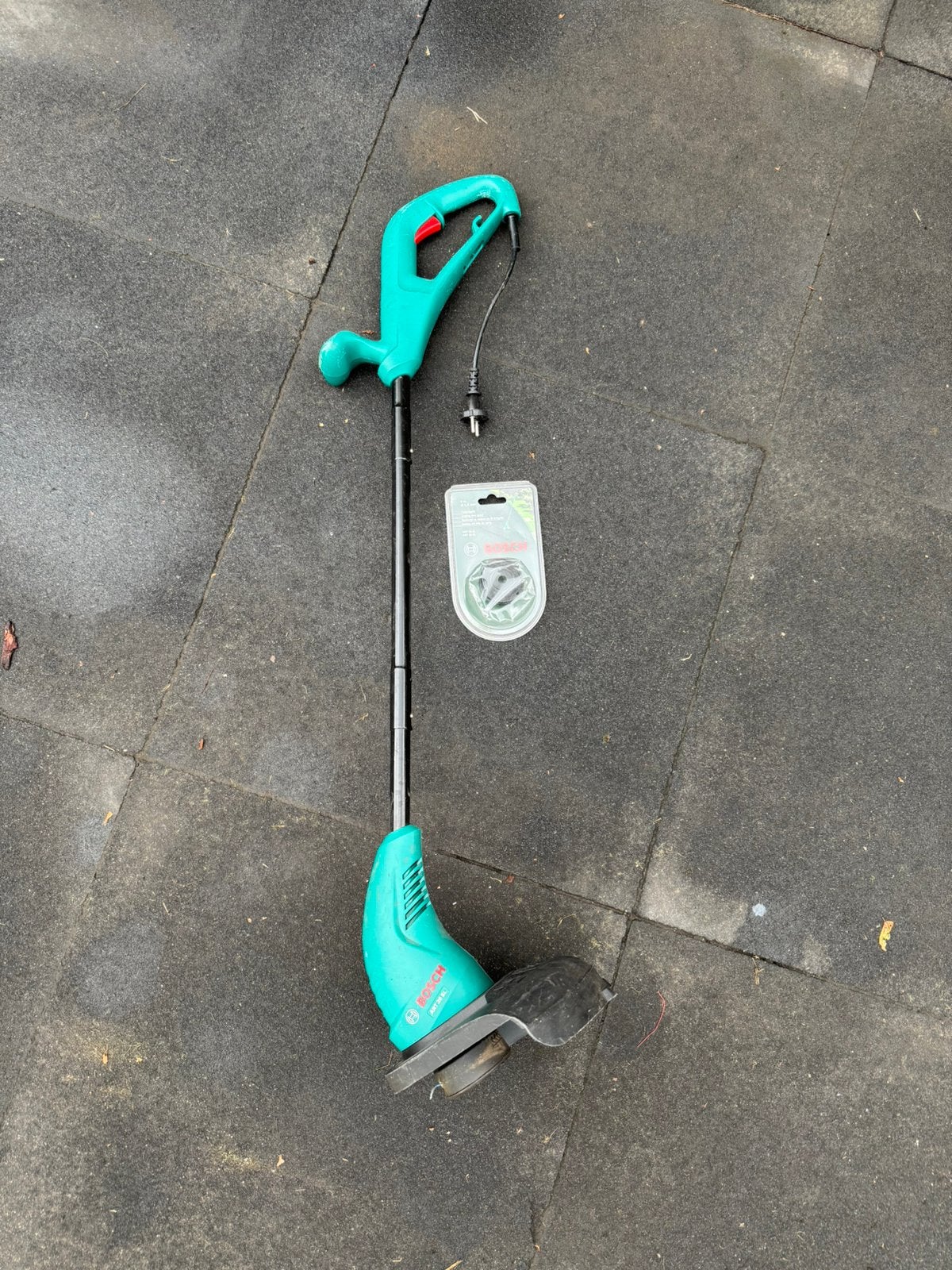 Bosch ART 26 SL elektrische grastrimmer. Uitstekende staat!, Ophalen, Zo goed als nieuw, Elektrisch