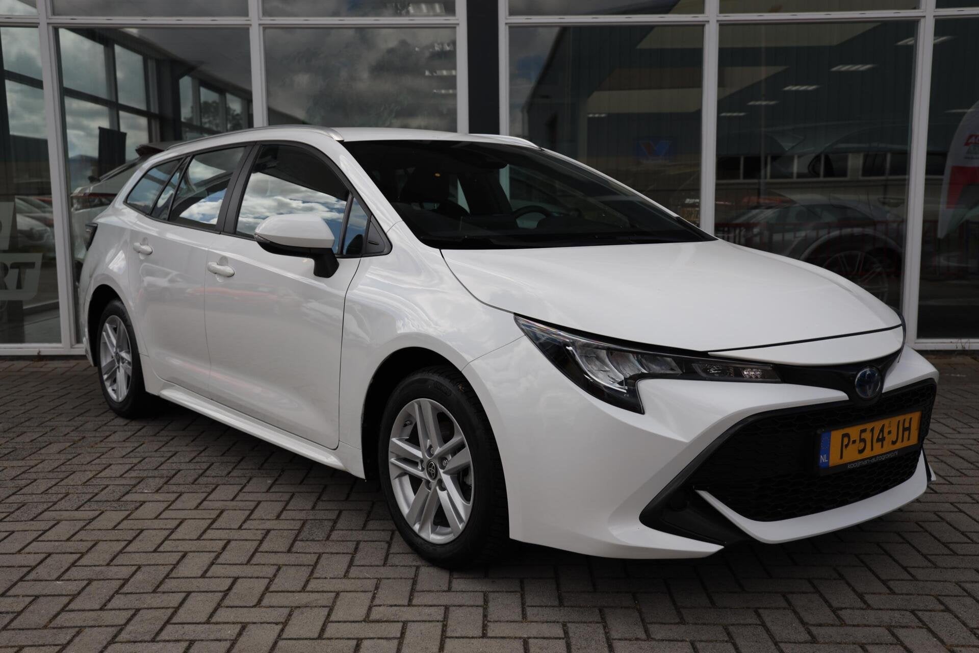 Toyota Corolla Touring Sports 1.8 Hybrid Business|Camera|Nav, 1345 kg, 450 kg, Gebruikt, 4 cilinders