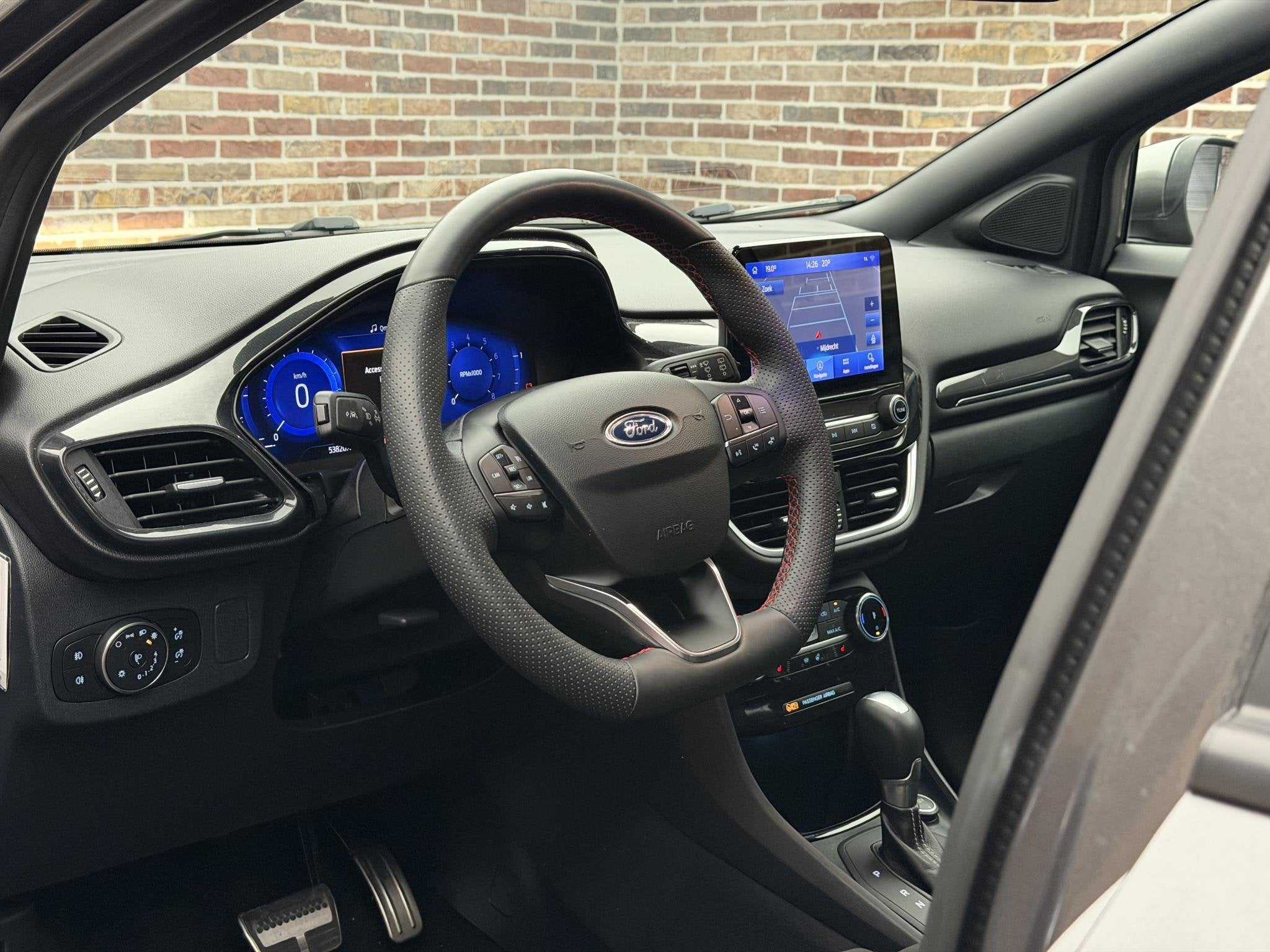 Ford Puma 1.0 EcoBoost ST-Line X Camera Trekhaak Navigatie L, 125 pk, Euro 6, 1226 kg, Leder en Stof
