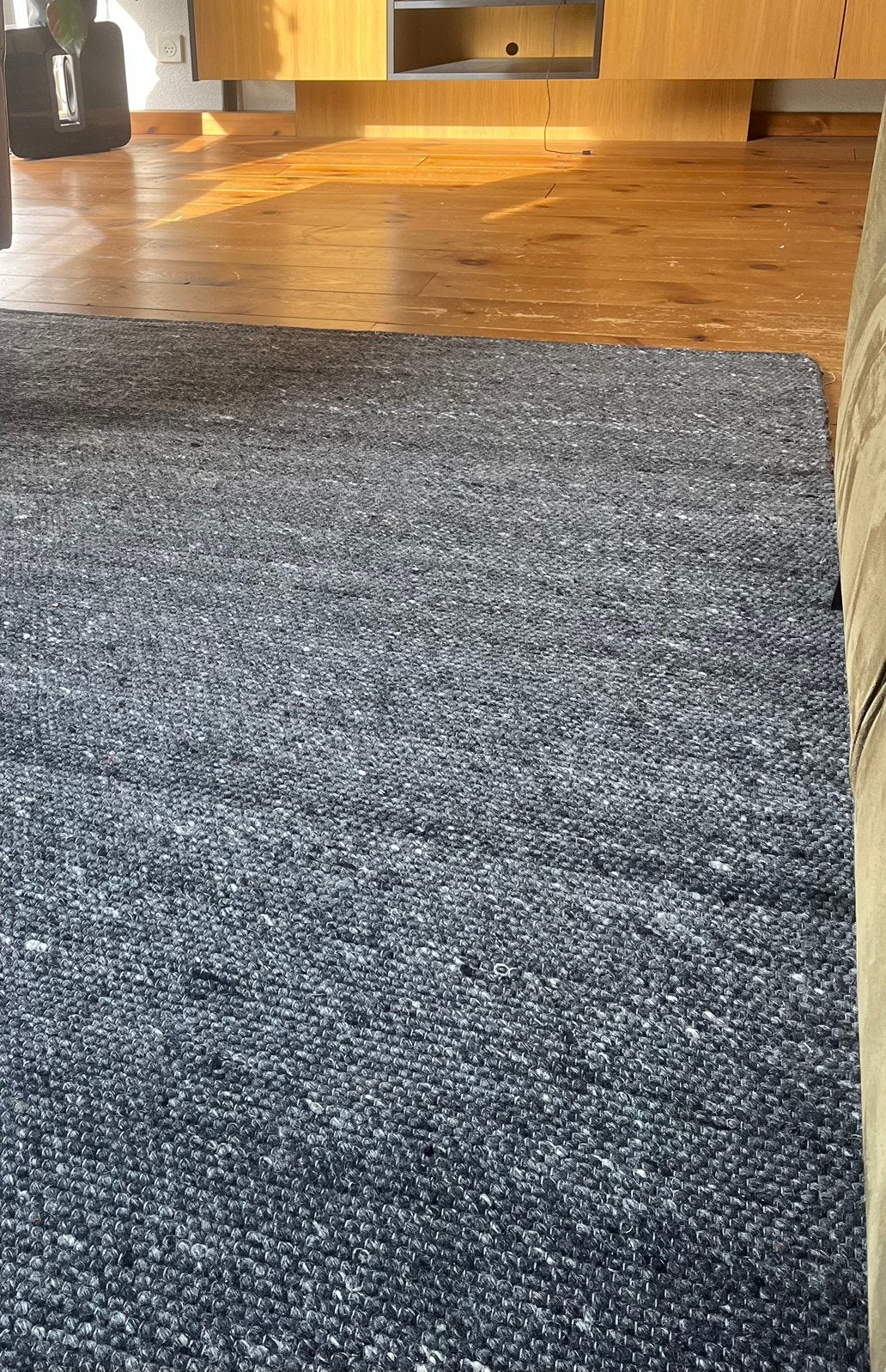Vloerkleed, carpet, Ophalen, Zwart, Zo goed als nieuw, Minder dan 10 m²