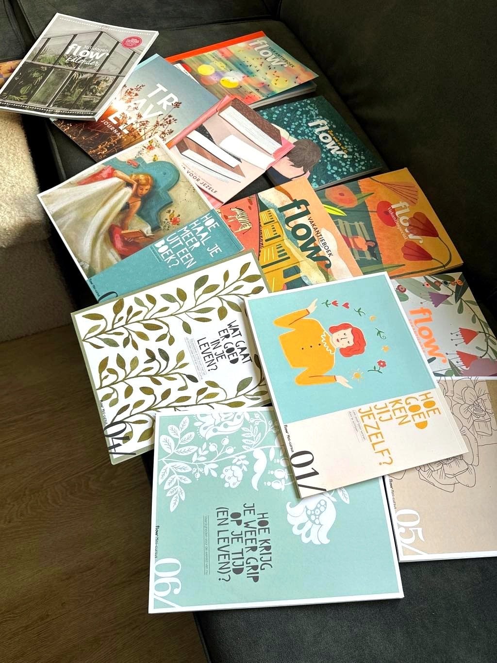 13x Flow Specials - Vakantieboek, Mini-Cursussen- Als nieuw, Ophalen of Verzenden, Zo goed als nieuw, Overige typen