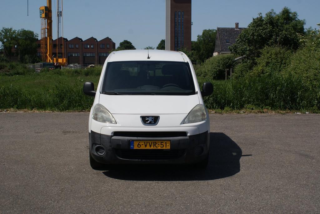 Peugeot Partner 120 1.6 e-HDI L1 XT Profit + | 3 Zitplaatsen, Euro 5, Gebruikt, 4 cilinders, Wit