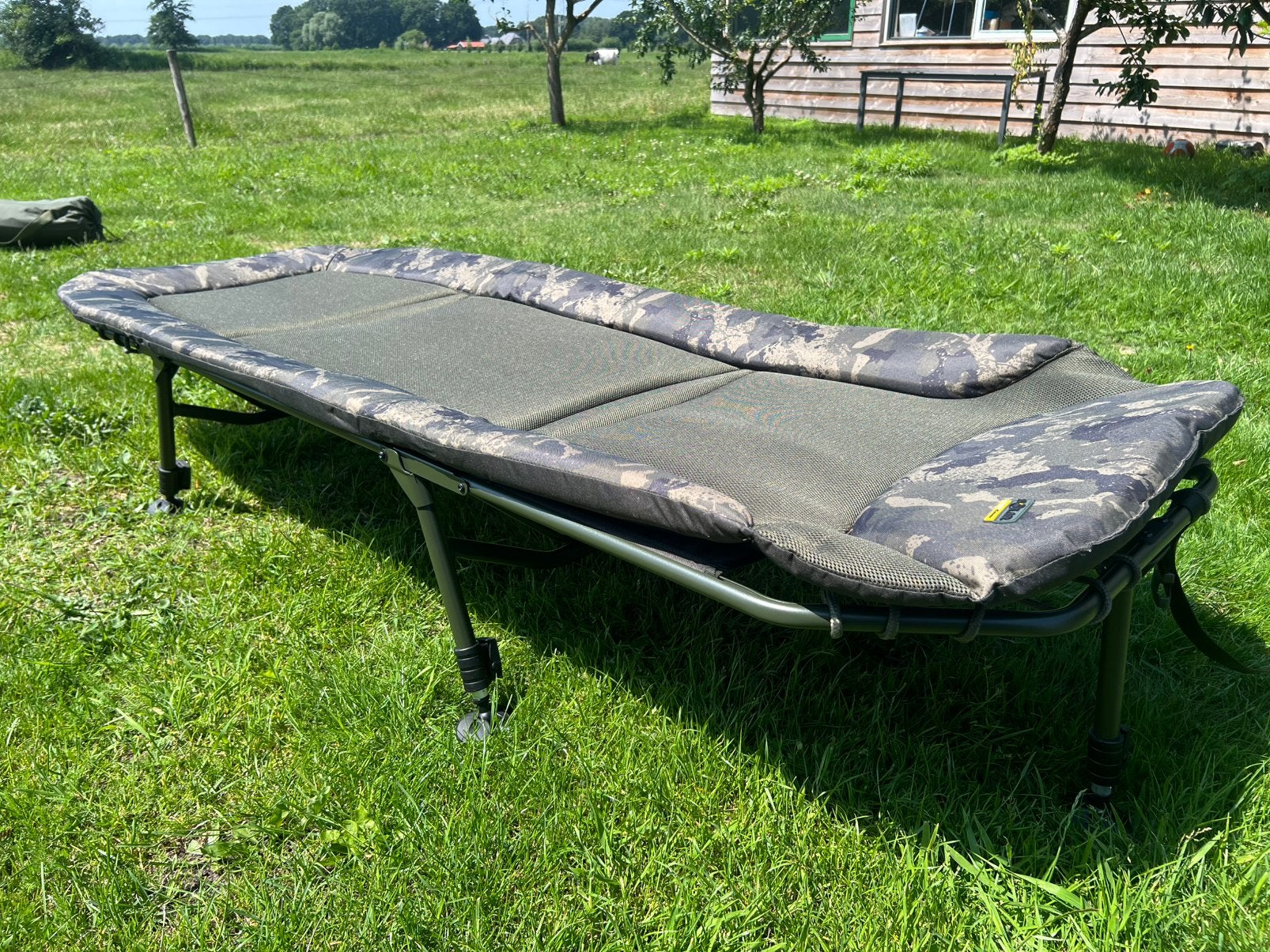 SOLAR UNDERCOVER PRO STRETCHER/BED CHAIR, Ophalen, Zo goed als nieuw