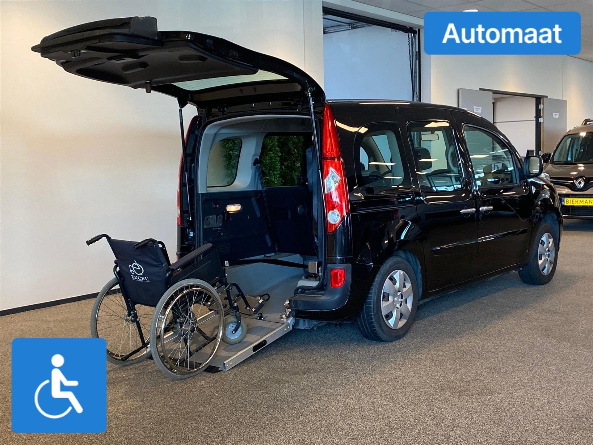 Renault Kangoo Rolstoelauto Automaat 3+1 (airco), Auto's, Automaat, Stof, Gebruikt, Zwart