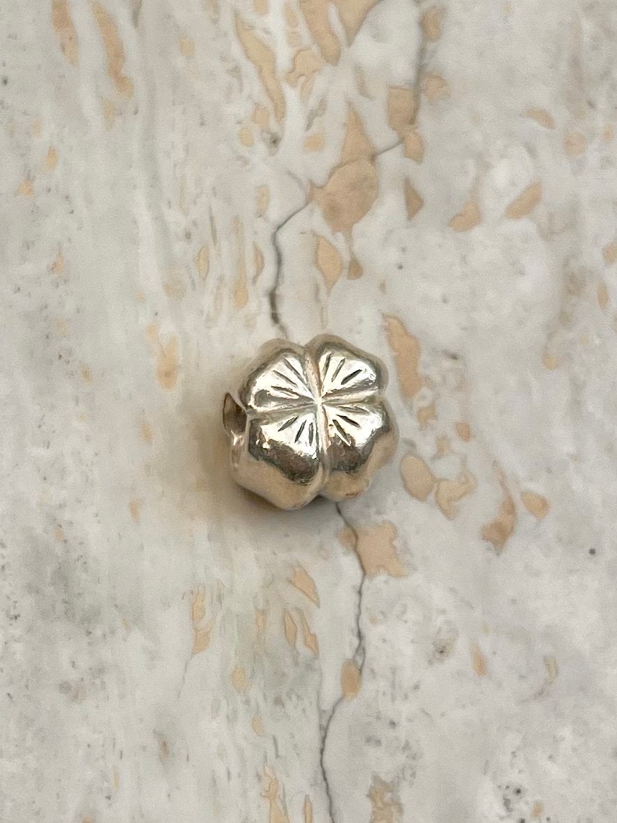 Pandora-bedel klavertje vier, Ophalen of Verzenden, Gebruikt, Zilver, Pandora