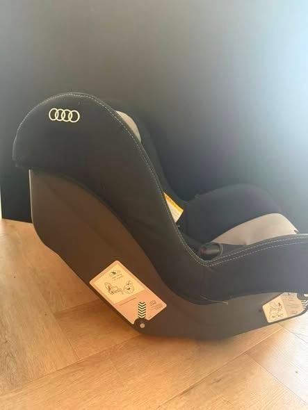 Origineel Audi kinderstoeltje, Overige methoden, 9 t/m 18 kg, Nieuw, Ophalen