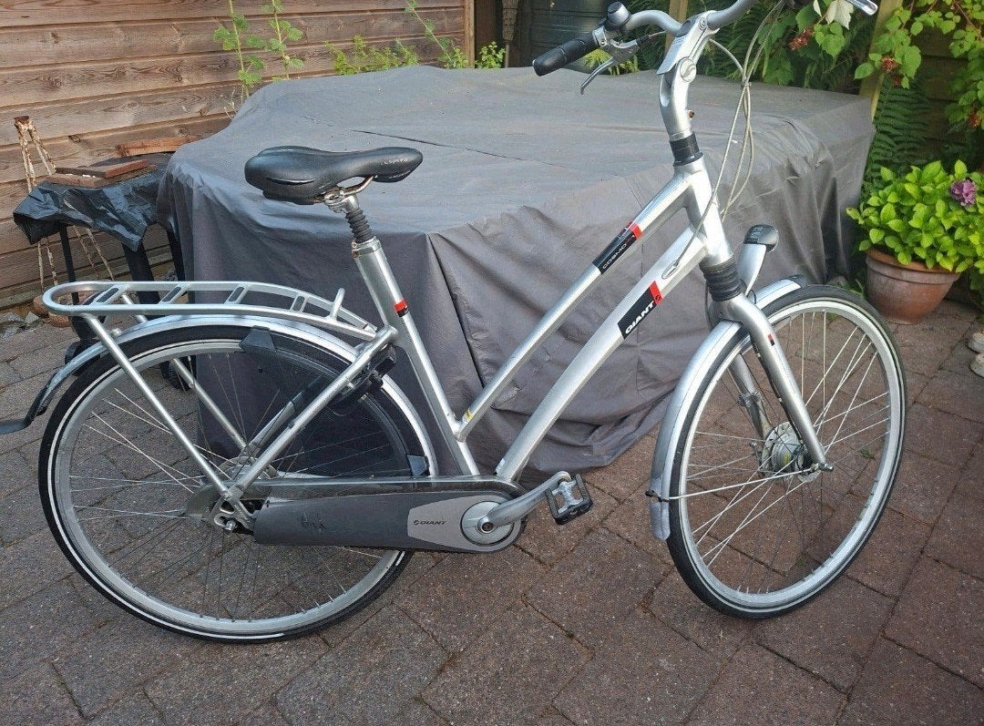 Giant fiets, 8 versnellingen., Ophalen, Versnellingen, Zo goed als nieuw, 56 cm of meer