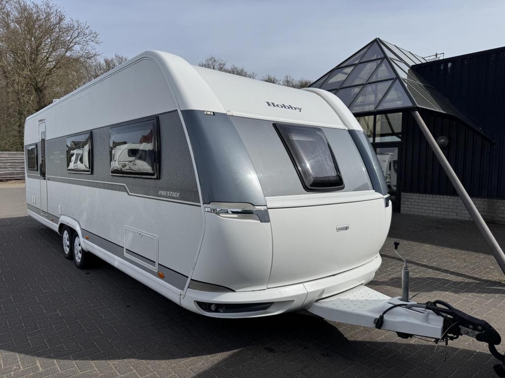 Hobby Prestige 720 UKFE 2020 | Stapelbed, Schokbreker, Hobby, 7 tot 8 meter, Bedrijf