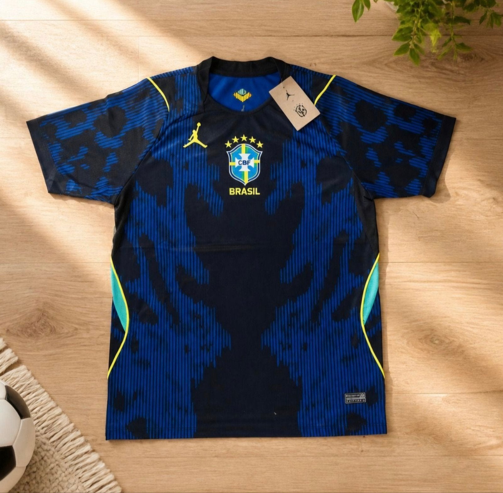Voetbalshirt Brazilië - Maat M, Sport en Fitness, Maat M, Ophalen of Verzenden, Nieuw, Shirt