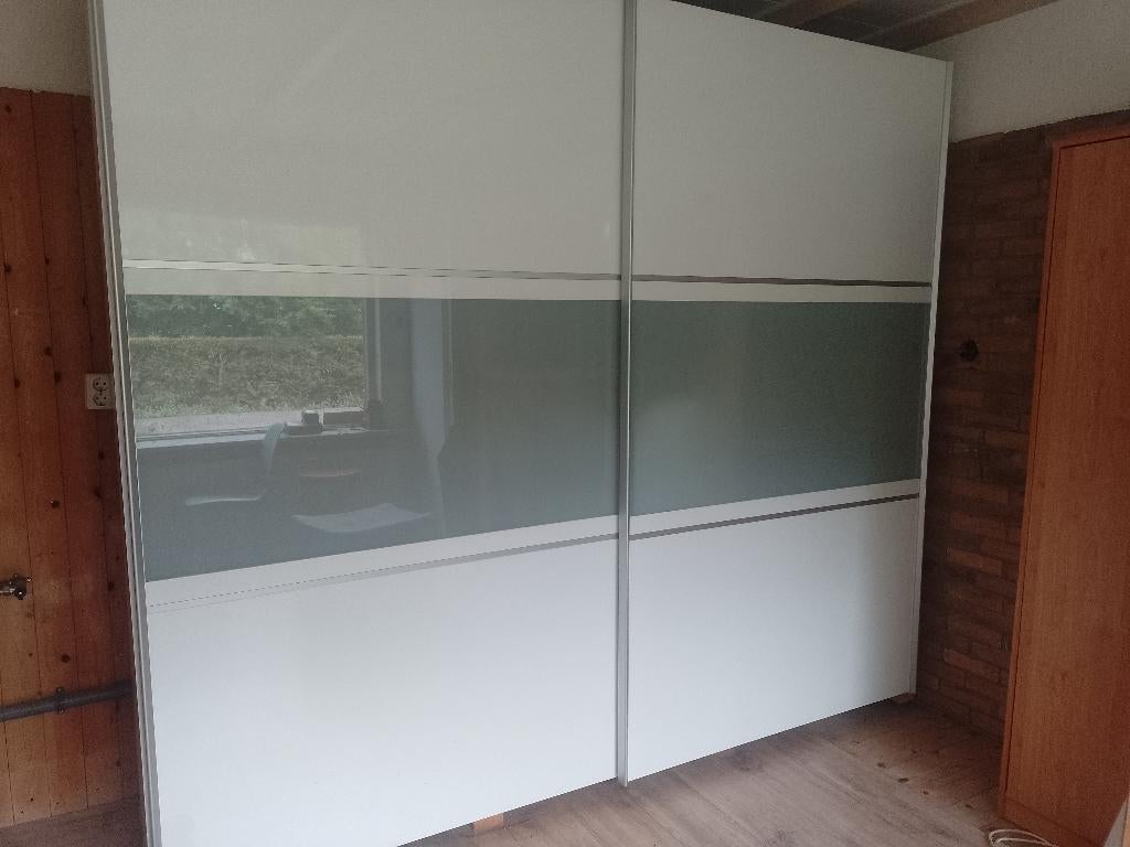 Kledingkast met schuifdeuren, Ophalen, 200 cm of meer, Grenenhout, 200 cm of meer