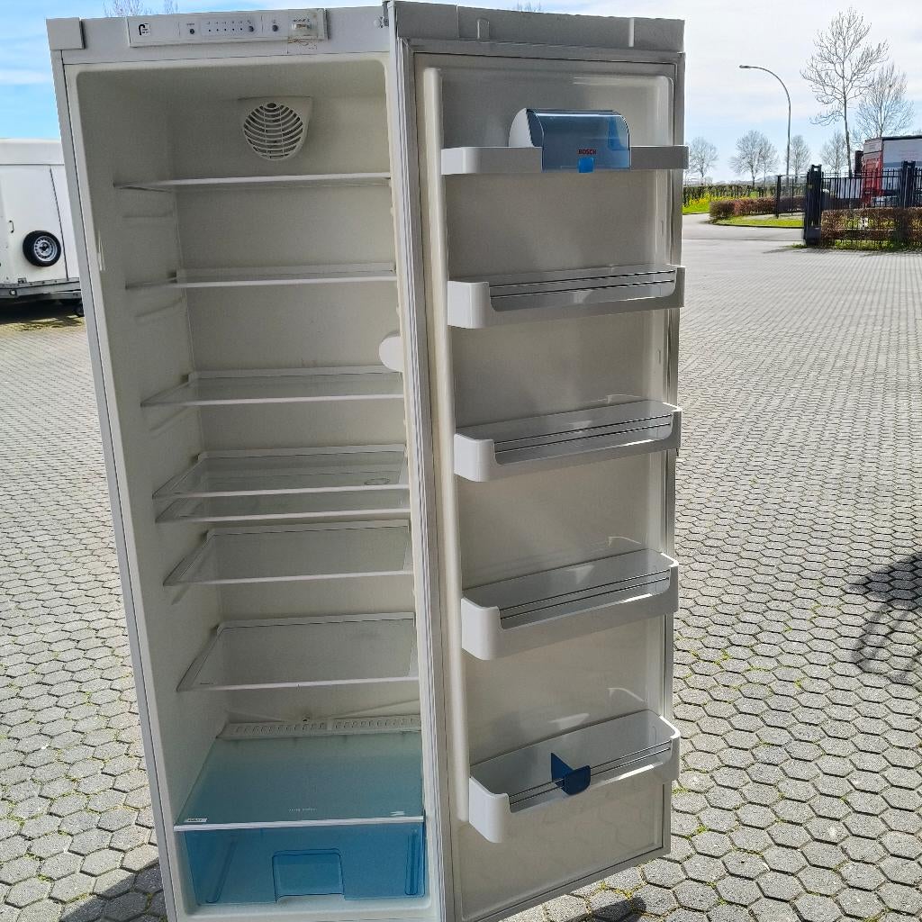 Bosch koelkast 355 liter 186x60x65 cm hxbxd, Ophalen, 200 liter of meer, 60 cm of meer, 160 cm of meer