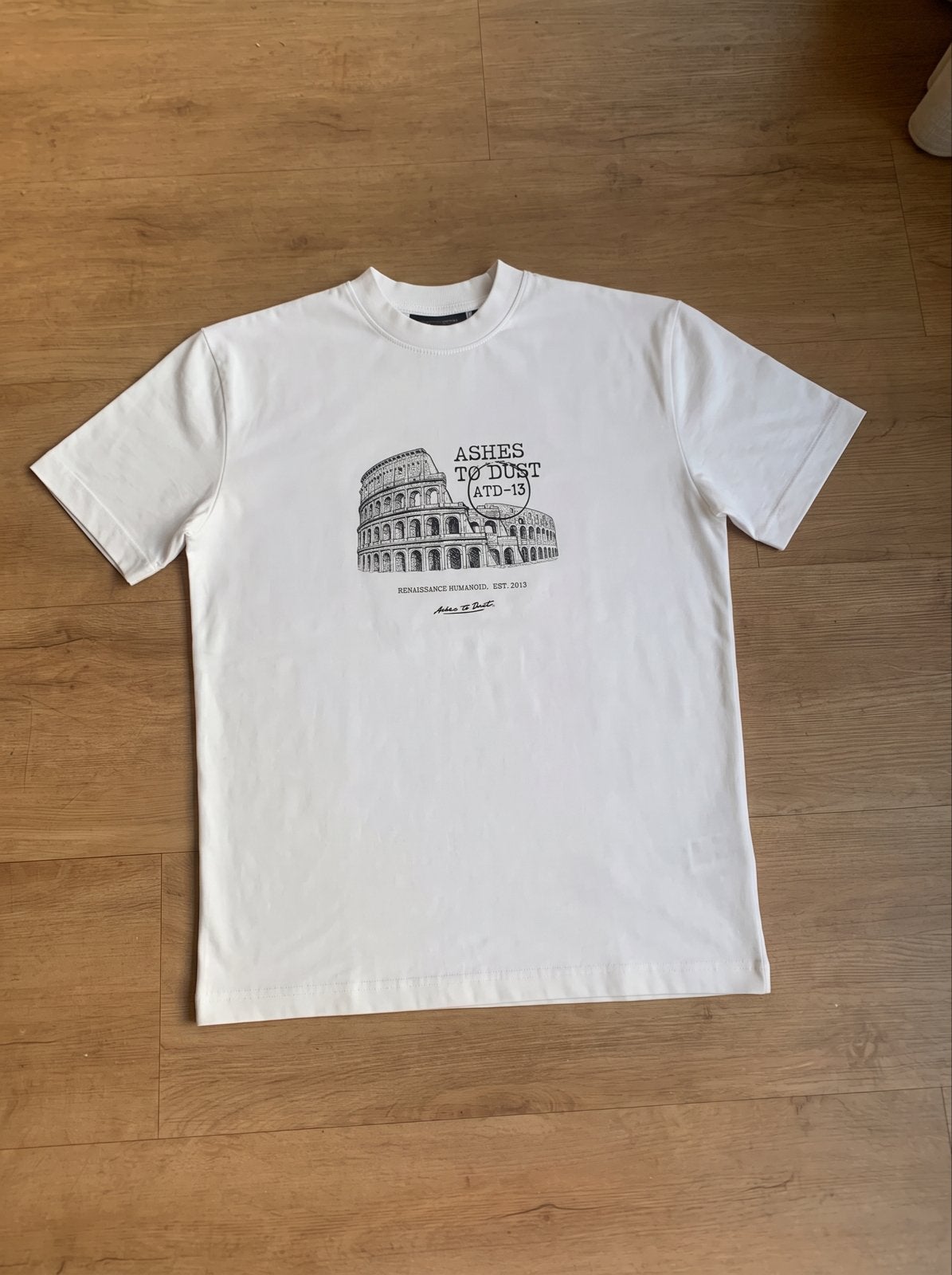 Ashes to Dust T-shirt met Colosseum print, Ophalen of Verzenden, Zo goed als nieuw, Maat 46 (S) of kleiner, Wit