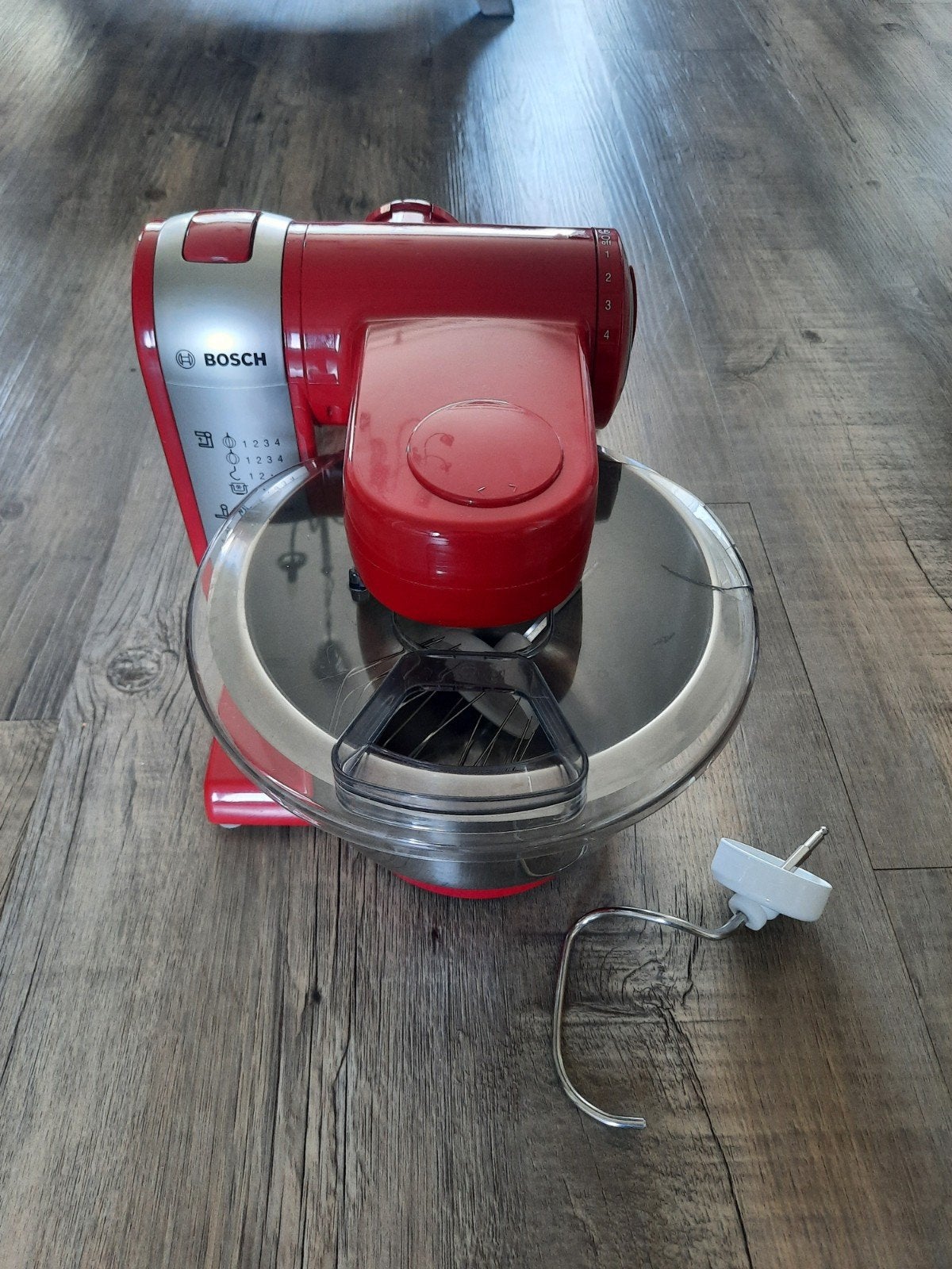Bosch MUM48R1/05 Keukenmachine - Rood - 600W, 3 tot 4 liter, Ophalen of Verzenden, Gebruikt, 3 snelheden of meer