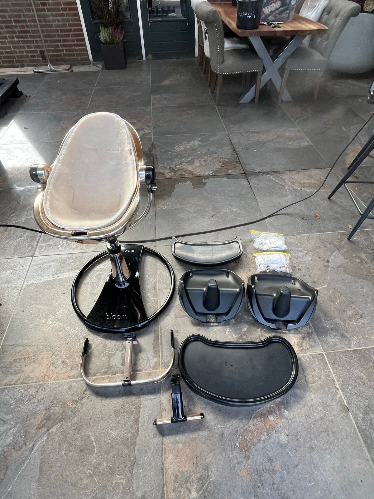 Bloom Fresco kinderstoel Rose Gold met accessoires, Ophalen, Gebruikt, Meegroeistoel, Afneembaar eetblad